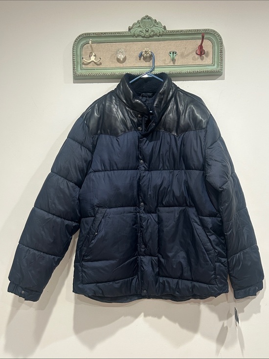 Lucky Brand Other - Lucky Brand Men's Navy Puffer Jacket with Black Shoulder Panels large new wi tag